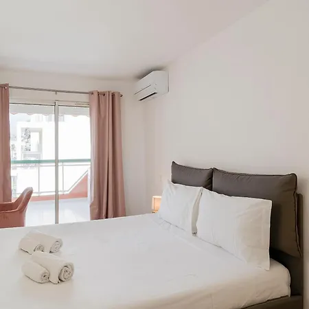 Appartamento La Rose Des Vents - Sea View Roccabruna Esterno foto